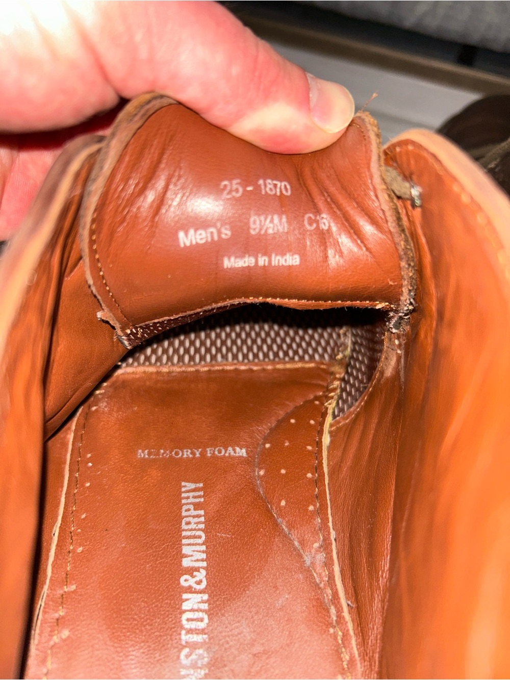 Johnston & Murphy men’s chukka boot - Picture 3 of 5